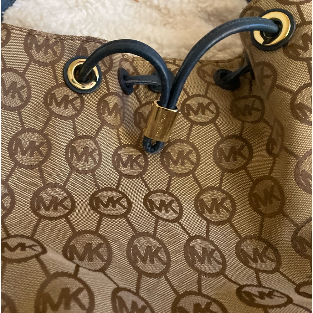Women bag